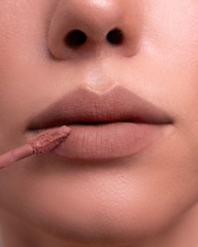 Помада матова оксамитова Zola Velour Lip Souffle 04 Nude Haze, фото 5